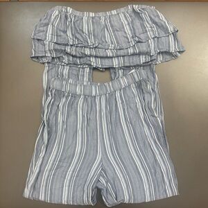 Hollister Blue & White Textured Fabric Set - Size Medium Top & Small Bottom Pant